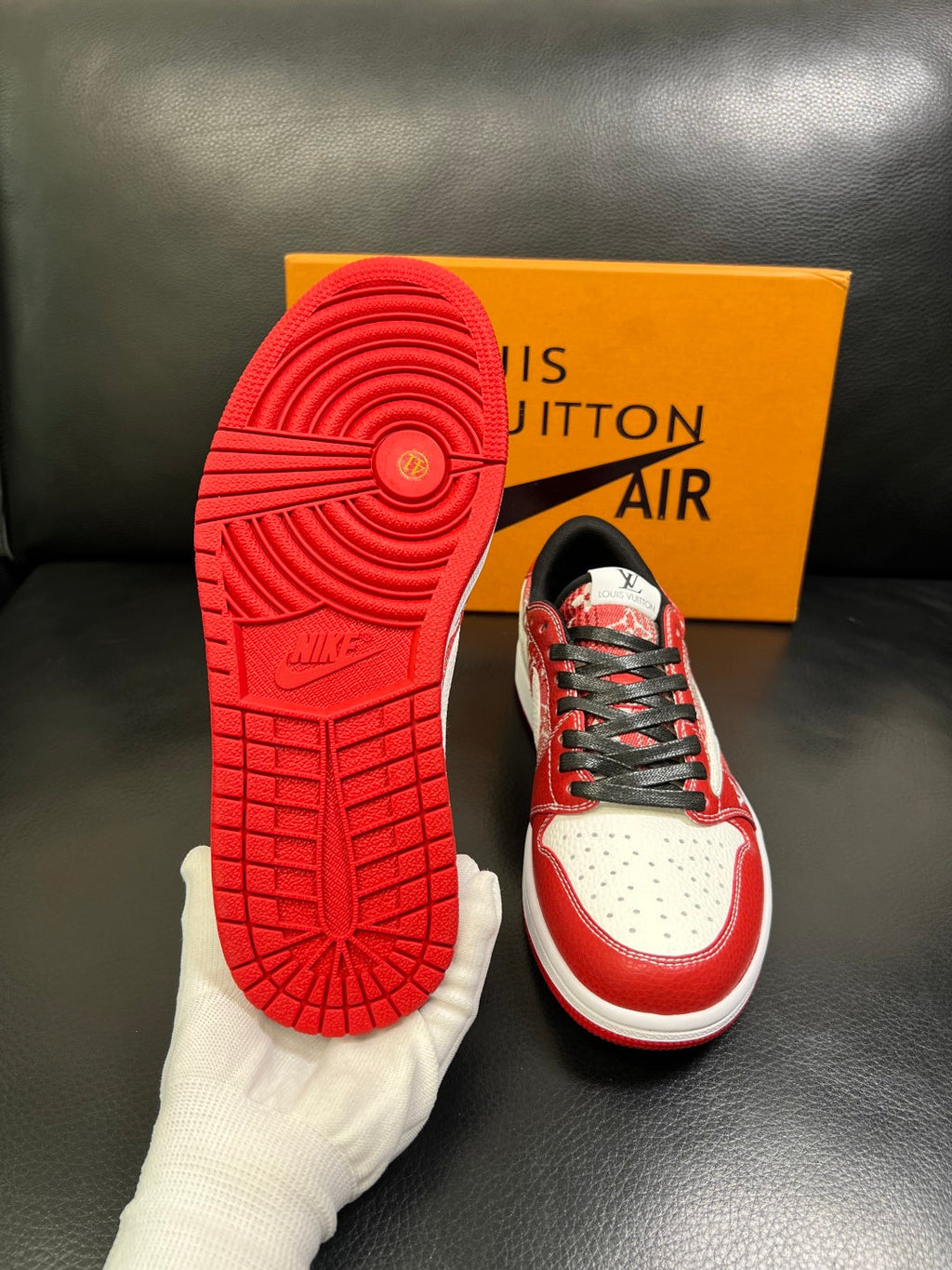 Travis Scotts shoes