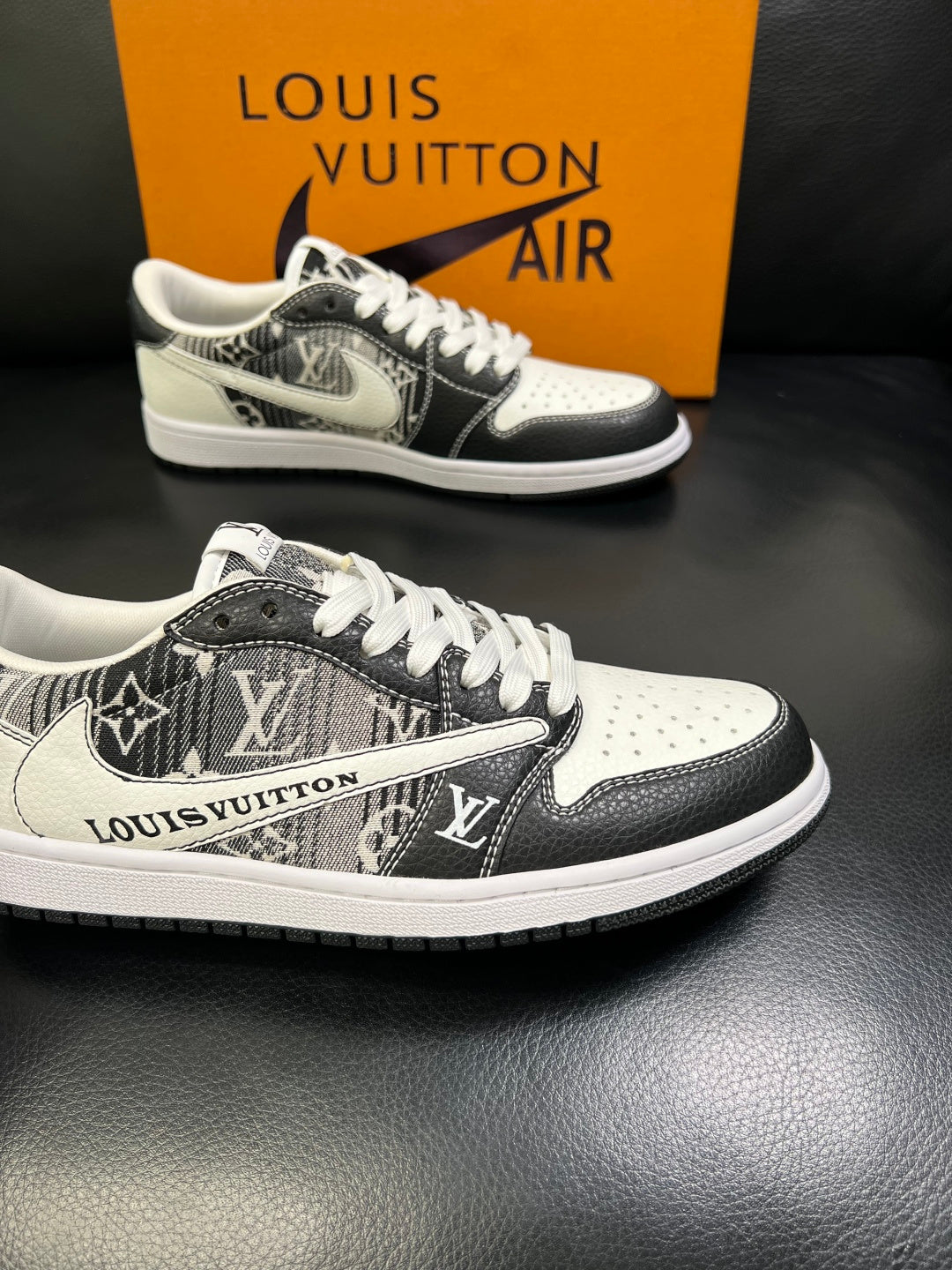 Travis Scotts shoes