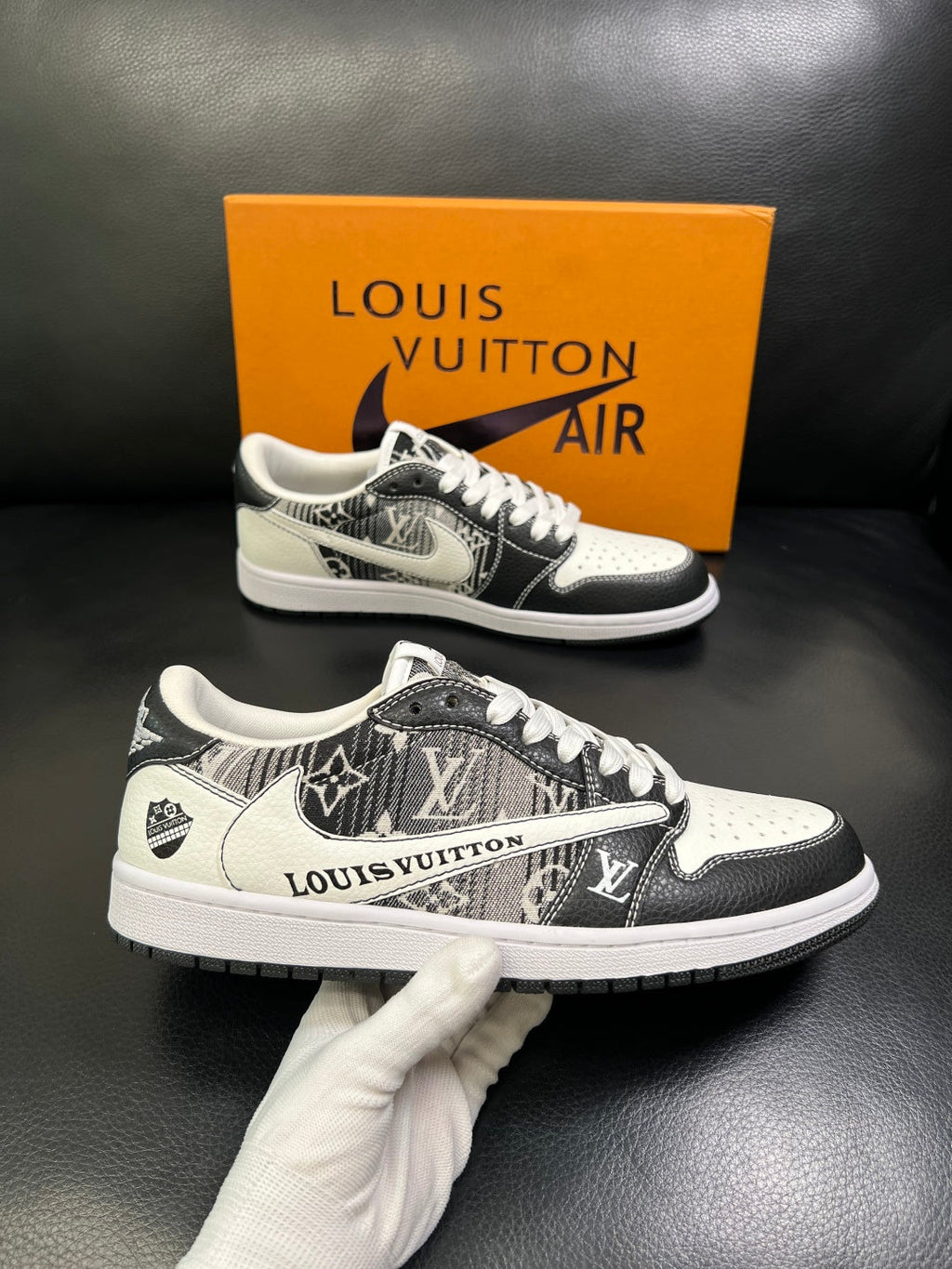 Travis Scotts shoes