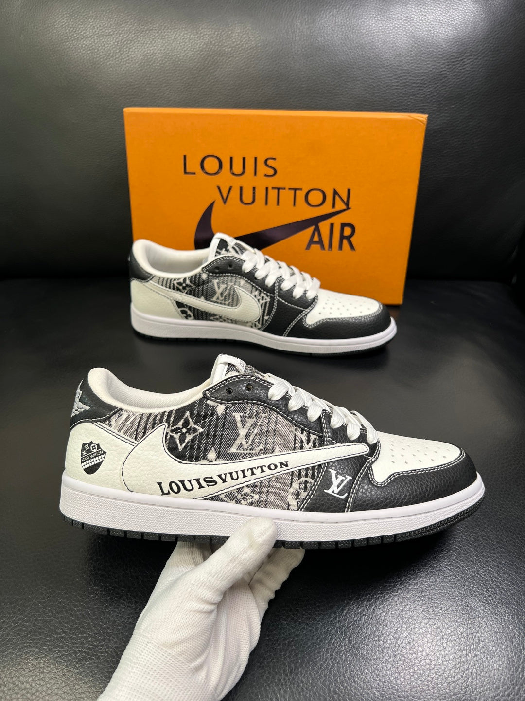 Travis Scotts shoes