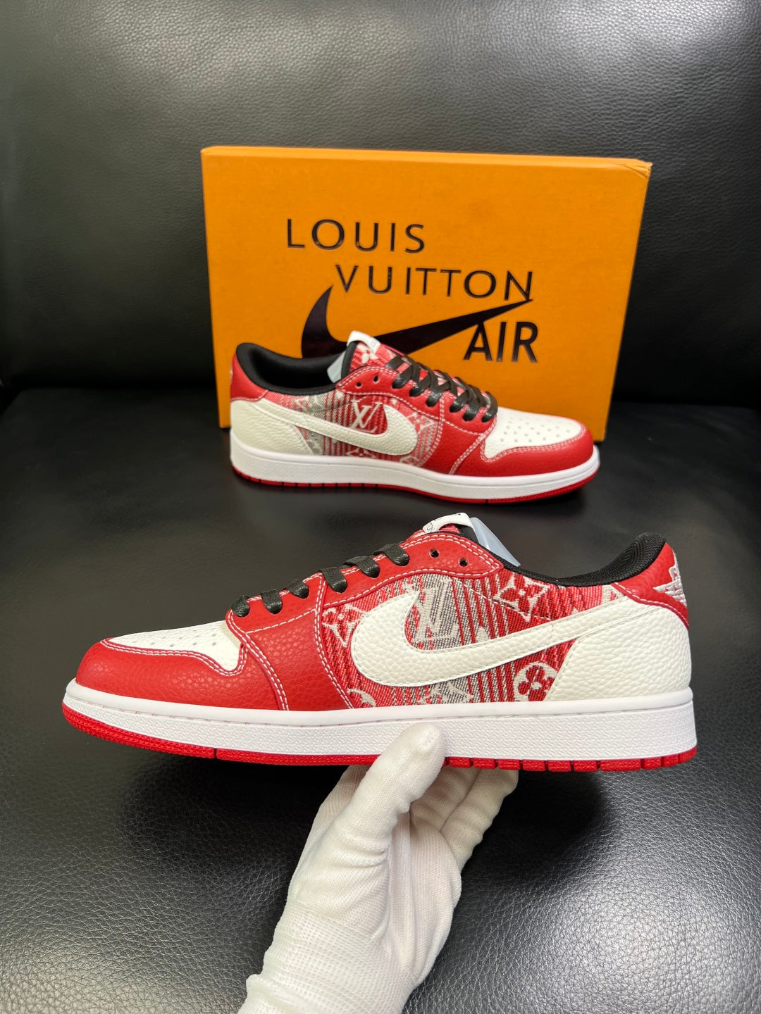 Travis Scotts shoes