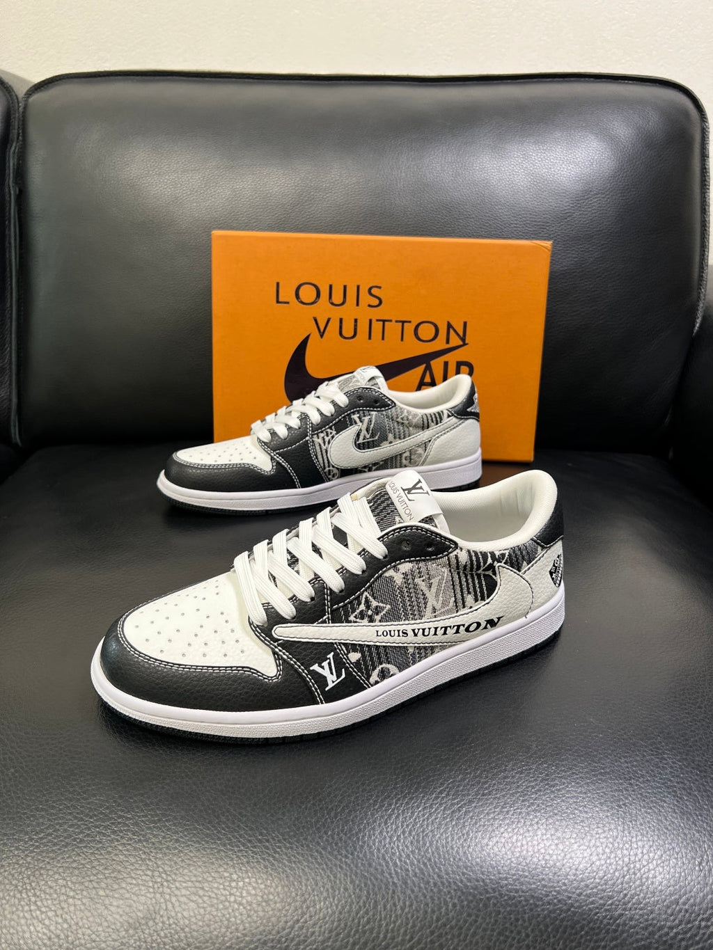 Travis Scotts shoes