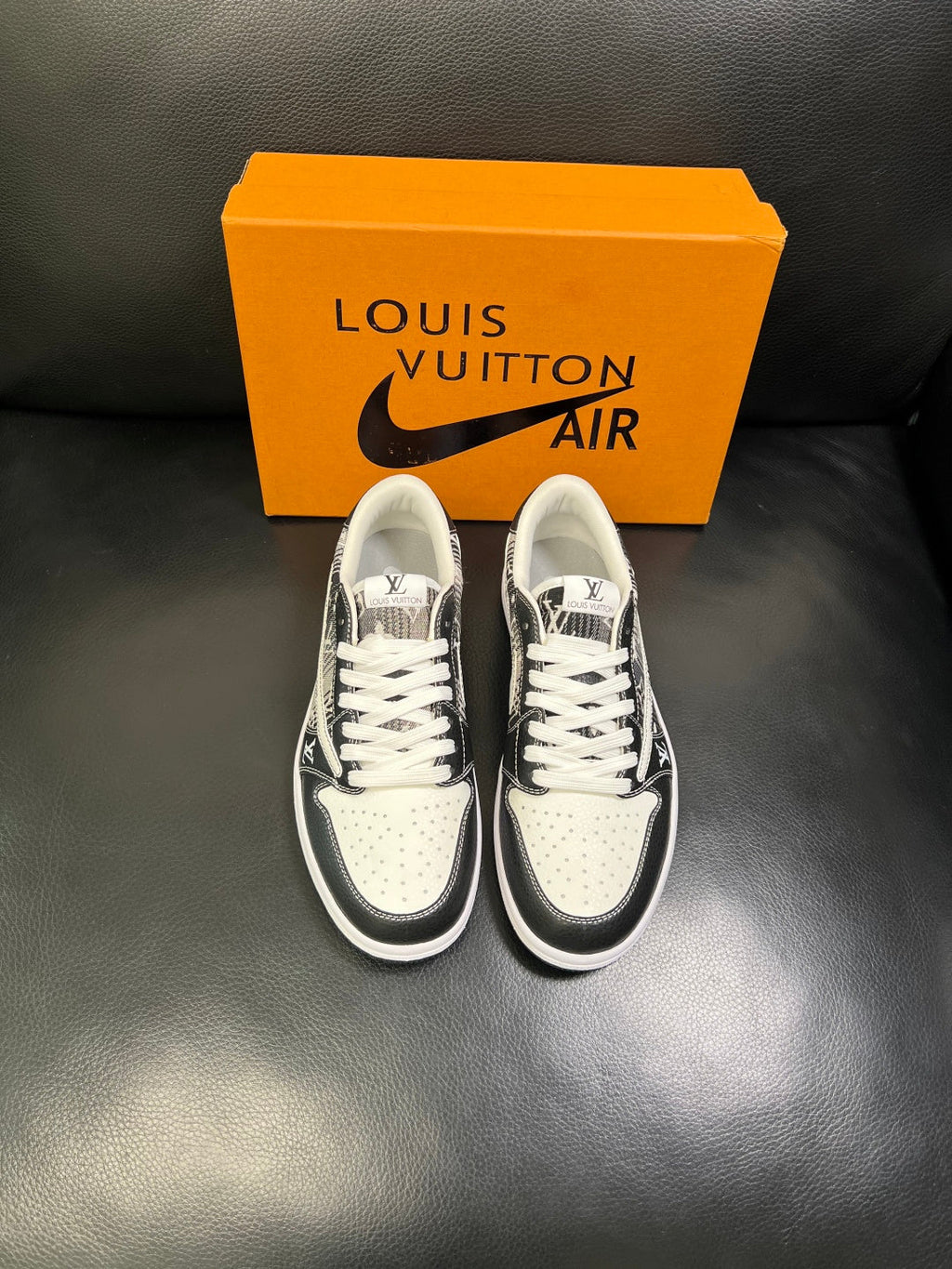 Travis Scotts shoes